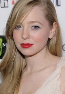 Portia Doubleday novia de Alex Russell