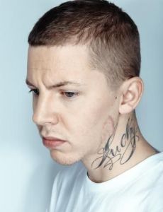 Professor Green esposo de Millie Mackintosh