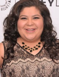 Raini Rodriguez novia de Billy Unger