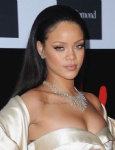 Rihanna novia de Drake