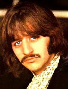 Ringo Starr novio de Chris O'Dell