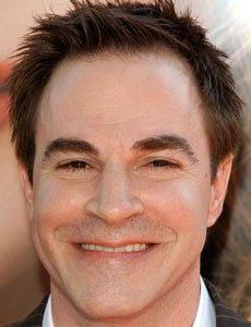 Roger Bart novio de Trisha Paytas