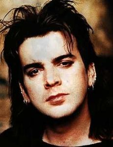 Simon Gallup amante de Alycen Rowse