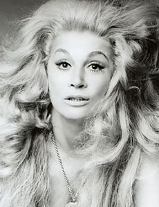 Sylvia Miles amante de Sean Connery