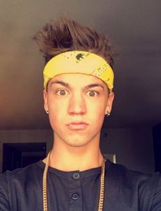 Taylor Caniff novio de Carolina Samani