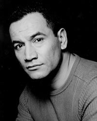 Temuera Morrison novio de Angela Marie Dotchin