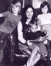 Thelma Mayfair esposa de Ozzy Osbourne