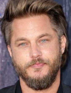 Travis Fimmel novio de Jessica Miller