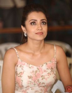 Trisha Krishnan amante de Silambarasan Rajendar