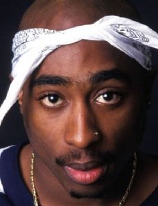 Tupac Shakur amante de Arnelle Simpson