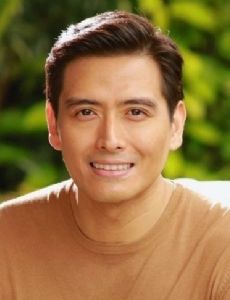 Alfred Vargas