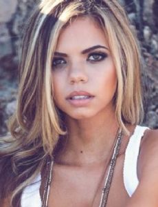Alli Martinez