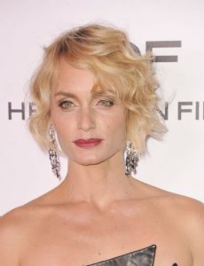 Amber Valletta