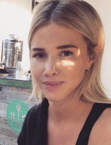 Arielle Mandelson