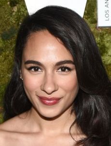 Aurora Perrineau