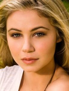 Ayla Kell