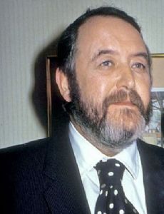 Beverley Cross