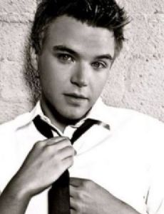 Brett Davern