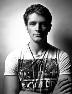 Brett Dier