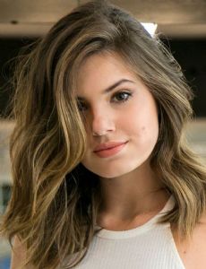 Camila Queiroz