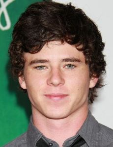 Charlie McDermott
