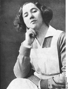 Claire Waldoff