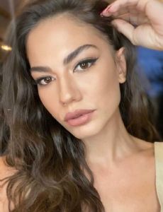 Demet Özdemir