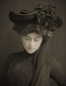 Edna Wallace Hopper