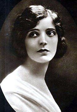 Edythe Walker