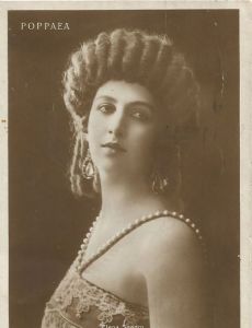 Elena Sangro