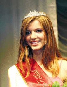 Erika Csaplár
