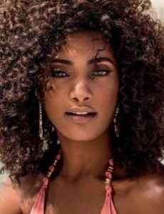 Erika Januza