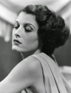 Evelyn Brent