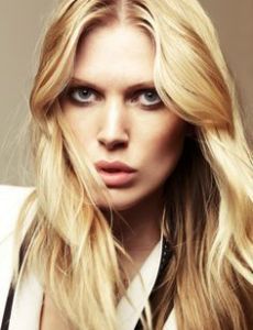 Iselin Steiro