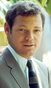 James MacArthur