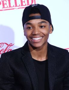Josh Levi (singer)