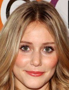 Julianna Guill