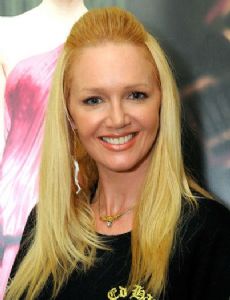 Julie Mc Cann