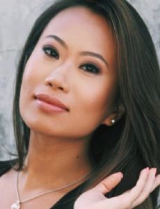 Kelly Mi Li