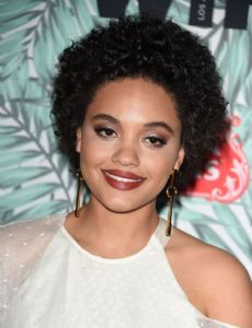 Kiersey Clemons