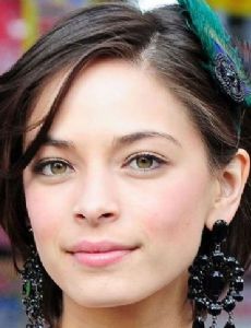 Kristin Kreuk