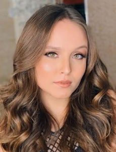 Larissa Manoela