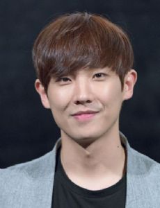 Joon Lee