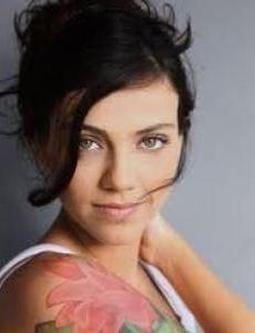 Letícia Persiles