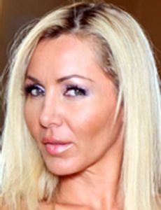 Lisa Lee