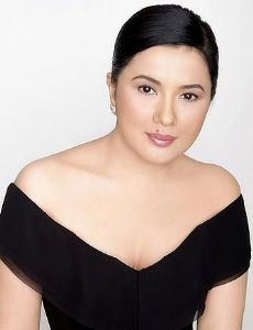 Lorna Tolentino
