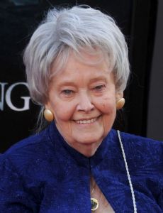 Lorraine Rita Warren