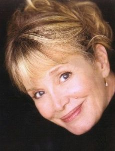 Lynne Marta