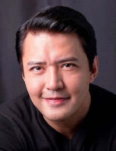 Mark Anthony Fernandez