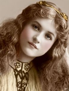 Maude Fealy